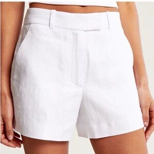 Abercrombie & Fitch Premium White Linen Shorts - size 28